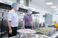 <b><b>【纪检监察人·镜头】北仑：节日监视不打烊 正</b></b>